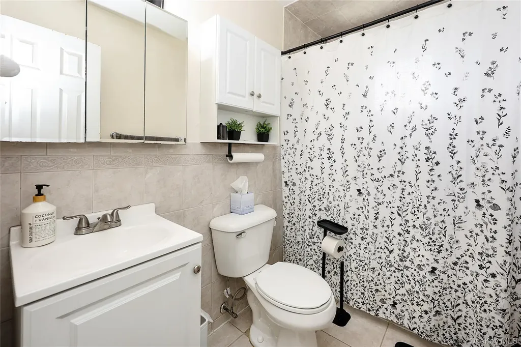 2423 Union Boulevard Islip NY 11751