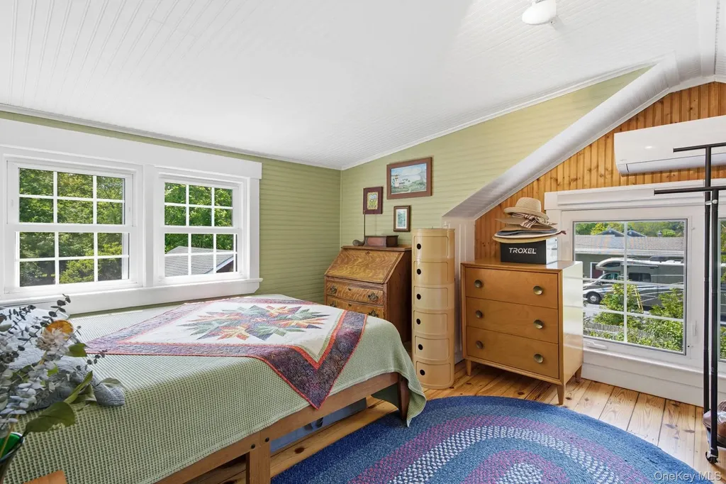 36 Watchogue Avenue East Moriches NY 11940