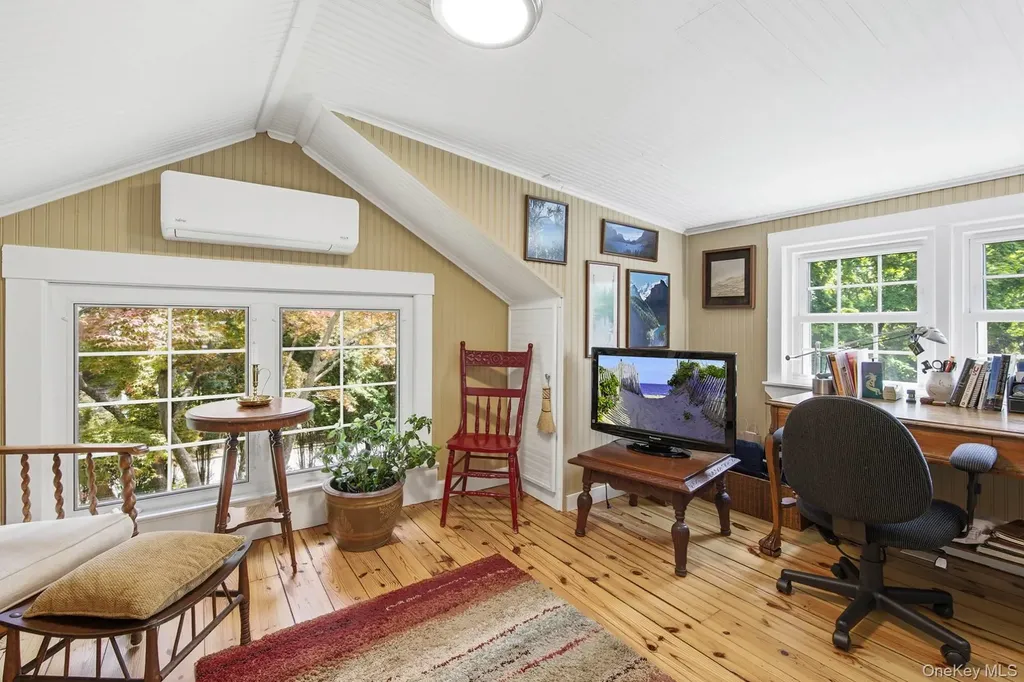 36 Watchogue Avenue East Moriches NY 11940