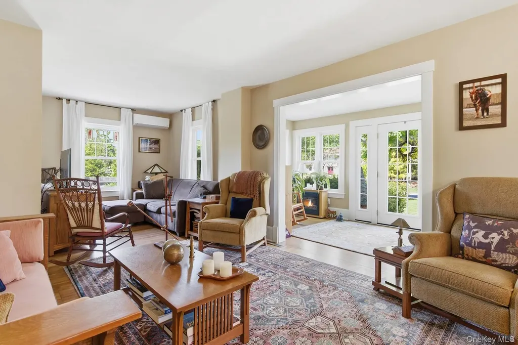 36 Watchogue Avenue East Moriches NY 11940