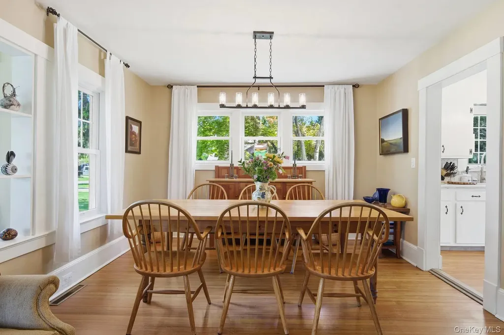 36 Watchogue Avenue East Moriches NY 11940