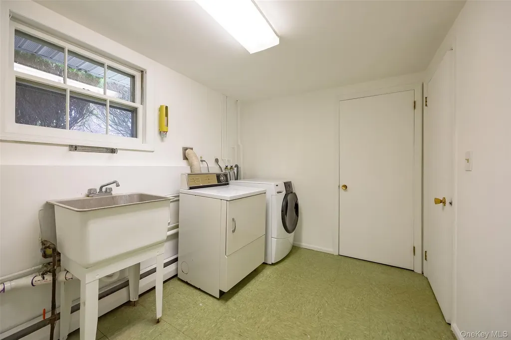 5 Millbank Road Poughkeepsie NY 12603
