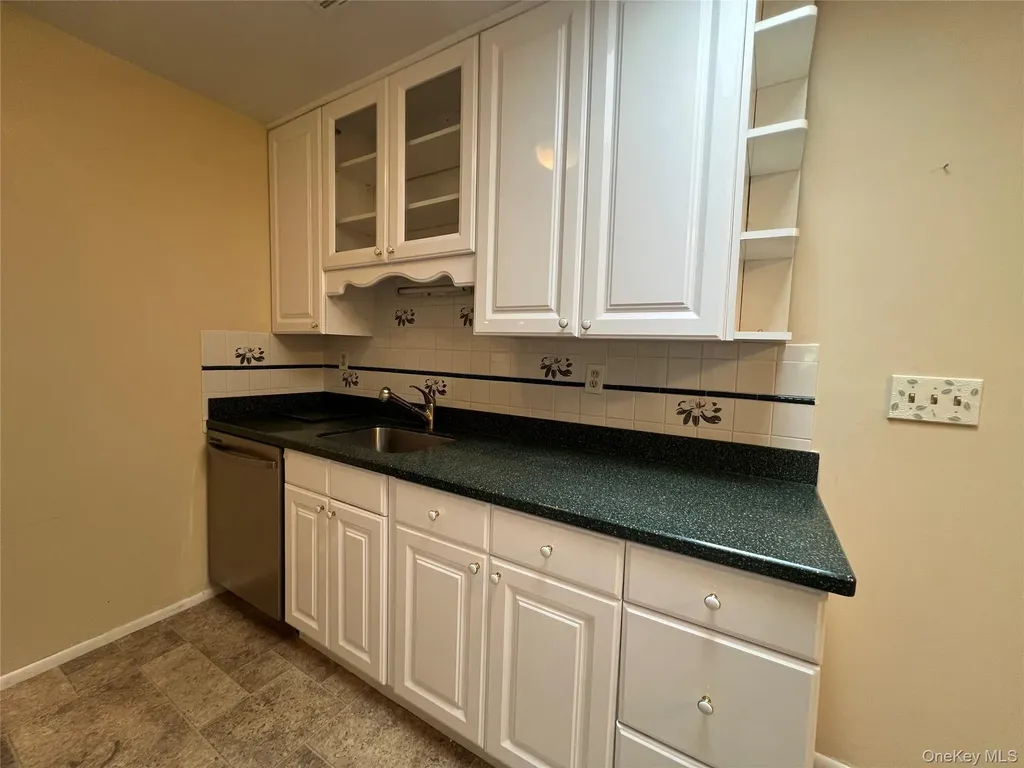 312 Woodbridge Drive Ridge NY 11961