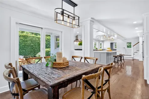 77 Brookside Drive Manhasset NY 11030
