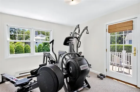 77 Brookside Drive Manhasset NY 11030