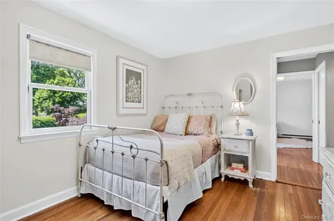 77 Brookside Drive Manhasset NY 11030