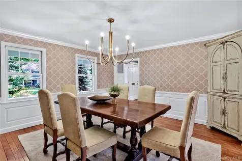 77 Brookside Drive Manhasset NY 11030