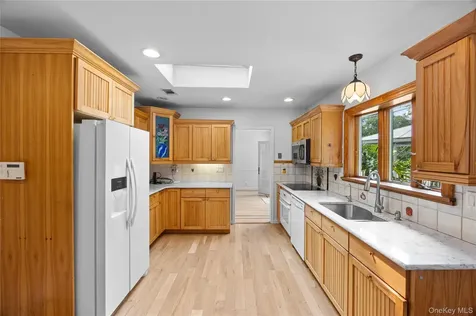 25 Sugar Toms Ridge East Norwich NY 11732