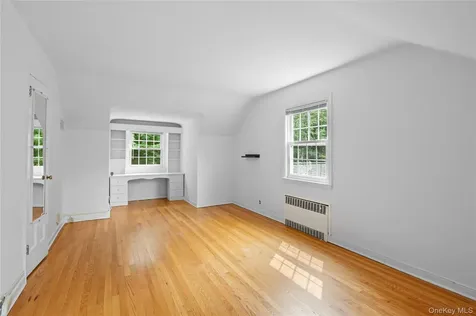 25 Sugar Toms Ridge East Norwich NY 11732