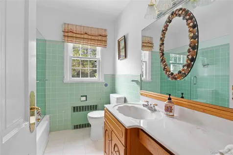 25 Sugar Toms Ridge East Norwich NY 11732