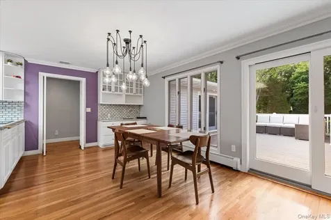 18 Hickman Street Syosset NY 11791