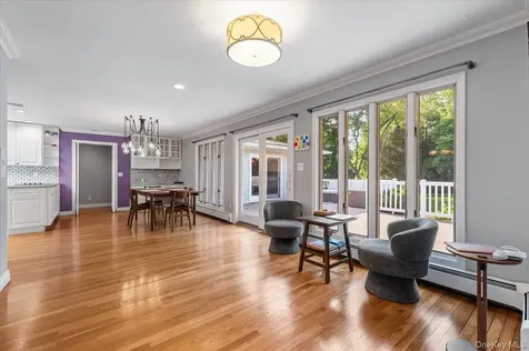 18 Hickman Street Syosset NY 11791