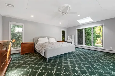18 Hickman Street Syosset NY 11791