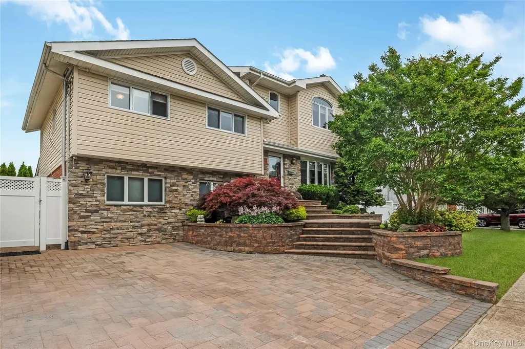 145 Washington Street Farmingdale NY 11735