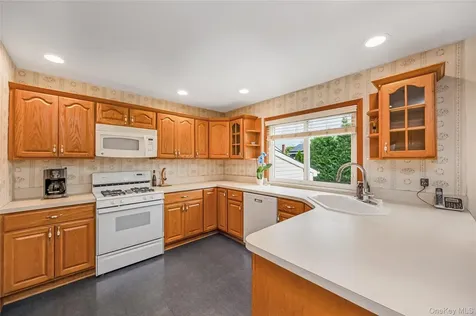 145 Washington Street Farmingdale NY 11735