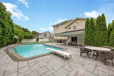 145 Washington Street Farmingdale NY 11735