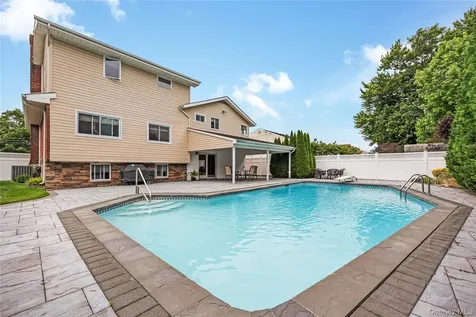 145 Washington Street Farmingdale NY 11735