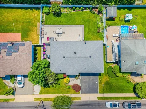 20 Russell Park Road Syosset NY 11791