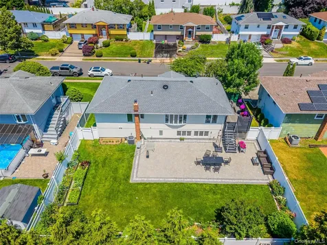 20 Russell Park Road Syosset NY 11791