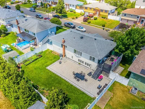 20 Russell Park Road Syosset NY 11791