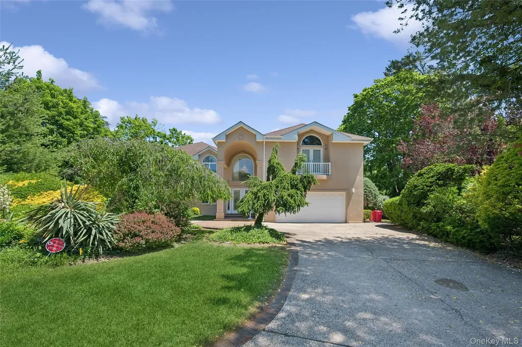 1319 Auerbach Avenue Hewlett Harbor NY 11557