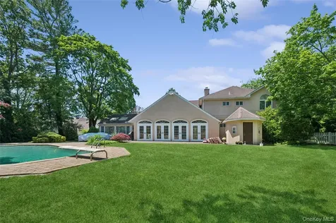 1319 Auerbach Avenue Hewlett Harbor NY 11557