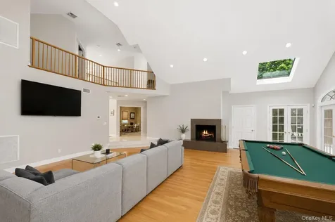 1319 Auerbach Avenue Hewlett Harbor NY 11557