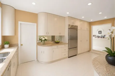 1319 Auerbach Avenue Hewlett Harbor NY 11557
