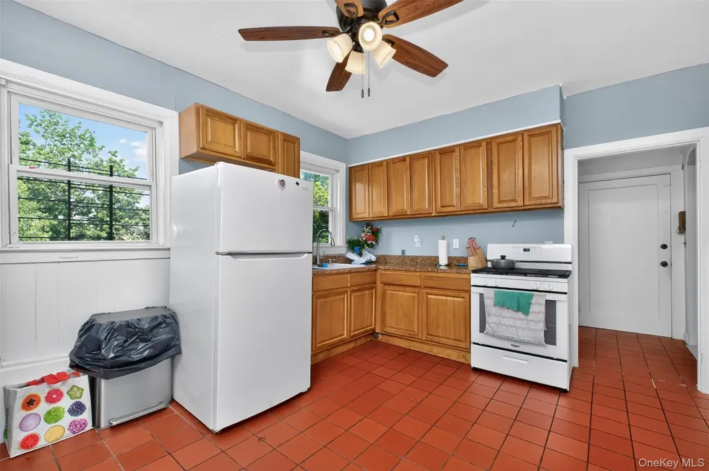 124-128 W Lincoln Avenue Mount Vernon NY 10550
