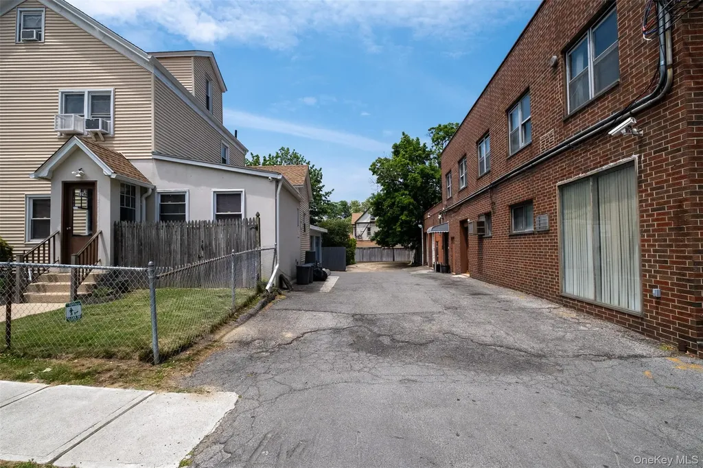 124-128 W Lincoln Avenue Mount Vernon NY 10550