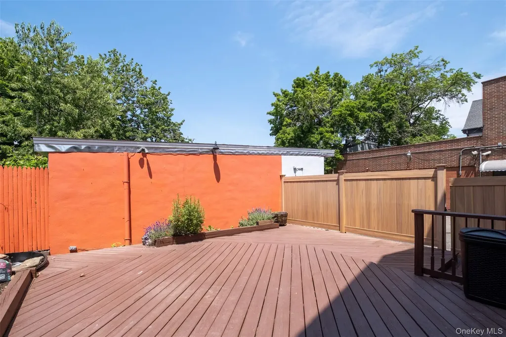 124-128 W Lincoln Avenue Mount Vernon NY 10550