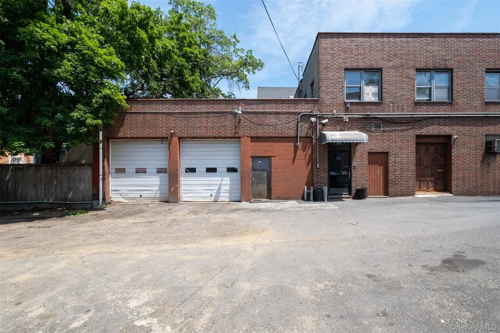 124-128 W Lincoln Avenue Mount Vernon NY 10550