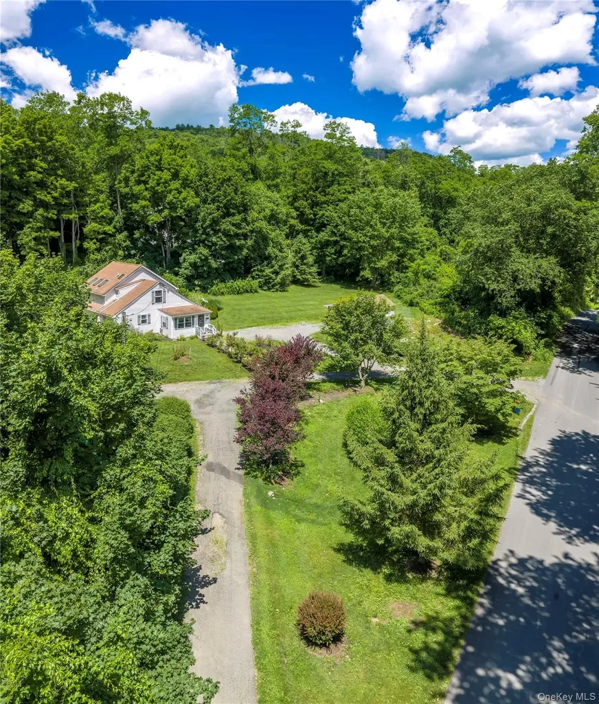 35 Gobblers Knob Road Pawling NY 12564