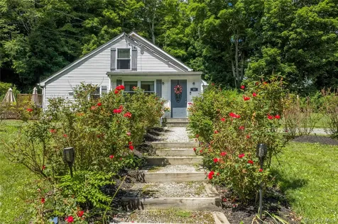 35 Gobblers Knob Road Pawling NY 12564