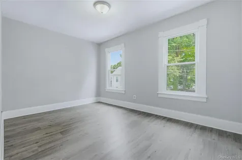 70 Vandeusen Street Kingston NY 12401