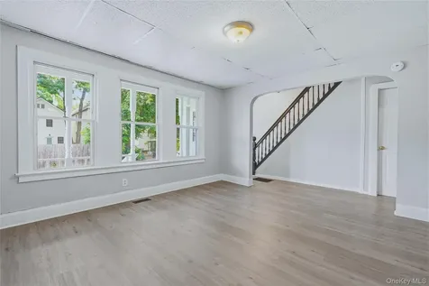 70 Vandeusen Street Kingston NY 12401