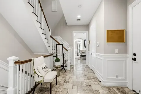 5 Buckingham Court Muttontown NY 11791