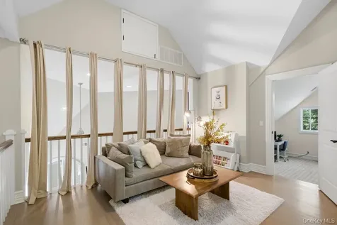 5 Buckingham Court Muttontown NY 11791