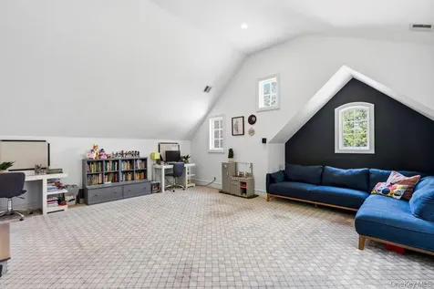 5 Buckingham Court Muttontown NY 11791