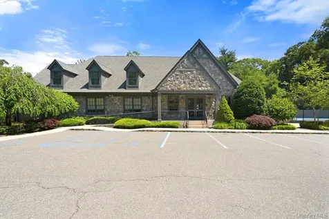 5 Buckingham Court Muttontown NY 11791