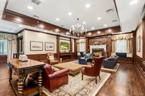 5 Buckingham Court Muttontown NY 11791