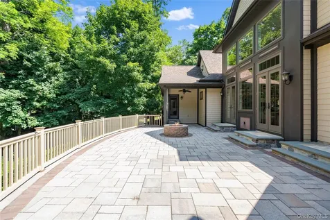 5 Buckingham Court Muttontown NY 11791