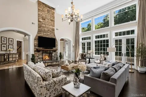 5 Buckingham Court Muttontown NY 11791