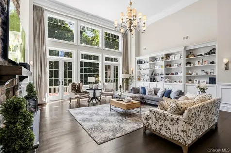 5 Buckingham Court Muttontown NY 11791