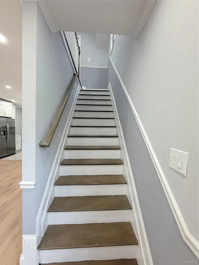 128 E 238th Street Bronx NY 10470