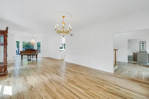 17 Esplanade Drive Patchogue NY 11772