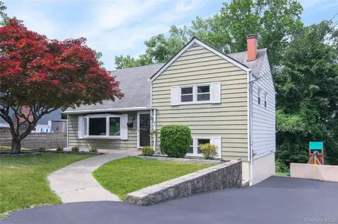 119 Candlewood Drive Yonkers NY 10710