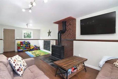 119 Candlewood Drive Yonkers NY 10710