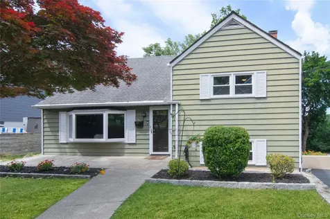 119 Candlewood Drive Yonkers NY 10710
