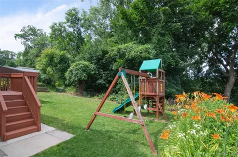 119 Candlewood Drive Yonkers NY 10710